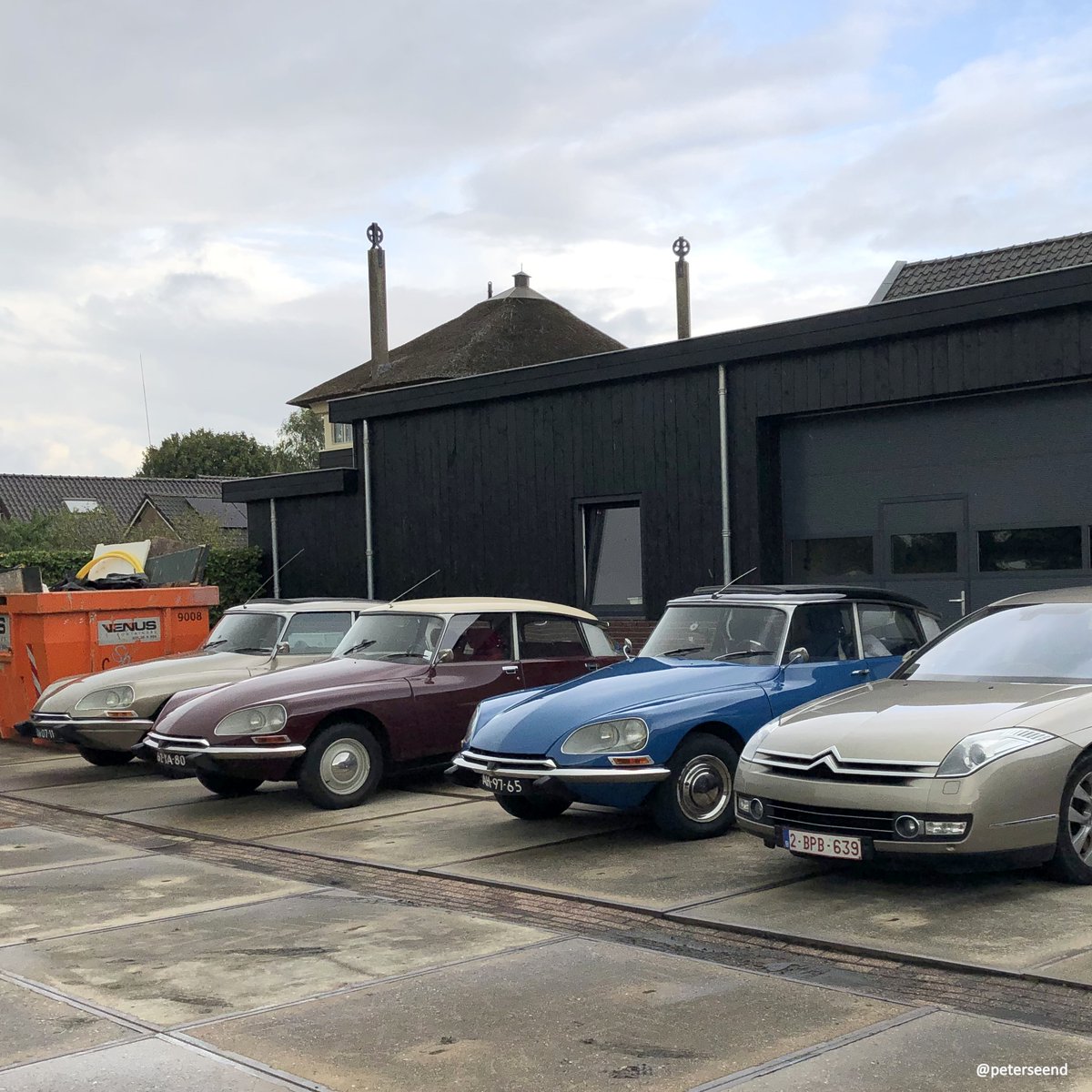 Gisteren de cursus Technique gevolgd bij de Citroën ID/DS Club. Complimenten voor
#citroeniddsclubnederland en docent Dago Langen! En uiteraard was het ook buiten interessant!

#citroeniddsclub #citroenid #citroends #mooiopdeweg