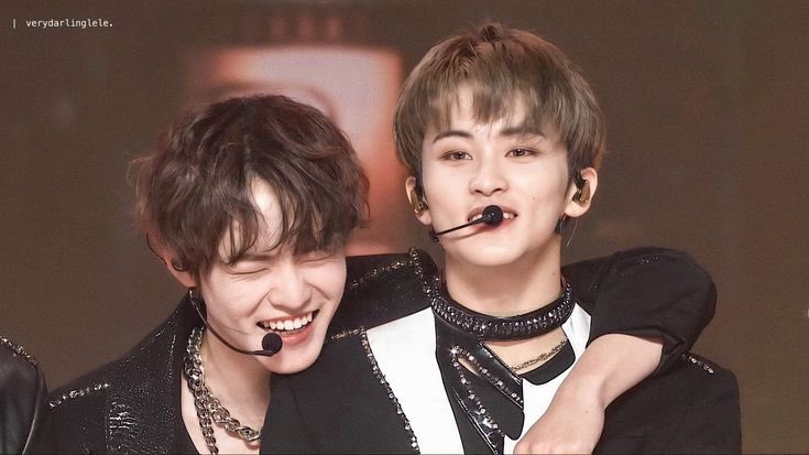 themagicdustt's tweet image. a thread of #Markle eternal love
 
koala chenle and his eucalyptus mark 🐯🐱