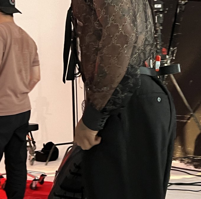 bishops pants were clipped the whole shoot so i couldn&rsquo;t stop talking about his slutty little waist https://t