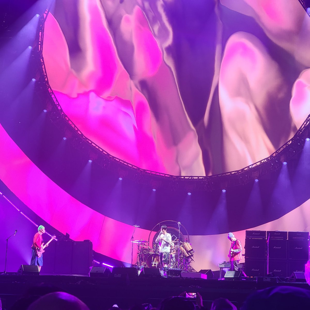 StrayCrayDiya's tweet photo. My feet ache so badly from literally standing all day and night in the cold rain but it's was worth it see #3RACHA #StrayKids and the other amazing artist. I would do it again. #GlobalCitizenFestival2023 Saving the planet can be fun #rhcp #anitta #jungkook #djdnice #laurynhill https://t.co/0WfGVn0AjO