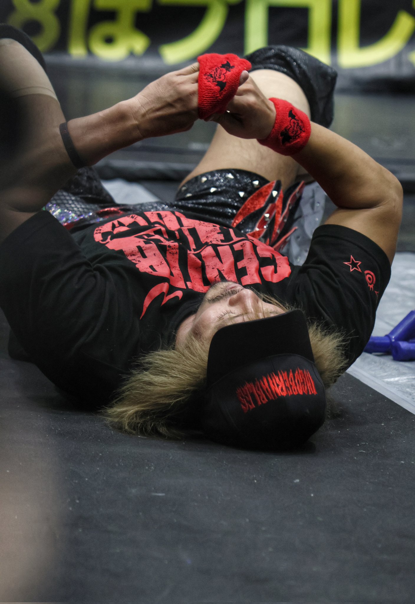 新日本プロレス 勤しん 内藤哲也選手、使用リストバンド 新日本プロレス 勤しん 内藤哲也選手、使用リストバンド