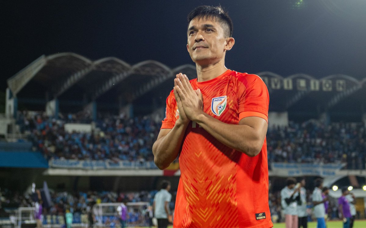 IFTWC's tweet photo. 🚨𝐁𝐑𝐄𝐀𝐊𝐈𝐍𝐆 : 🇮🇳Indian Men's Football team qualifies for R16 after 13 years courtesy to a draw against Myanmar.

#IndianFootball #AsianGames https://t.co/4lDSmRvs86