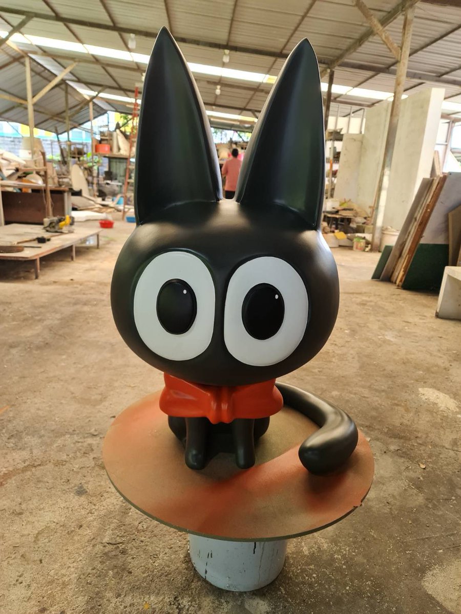 Sneak peek, hot from the factory 
Who wants one? Cocoa 2000% 🐈‍⬛