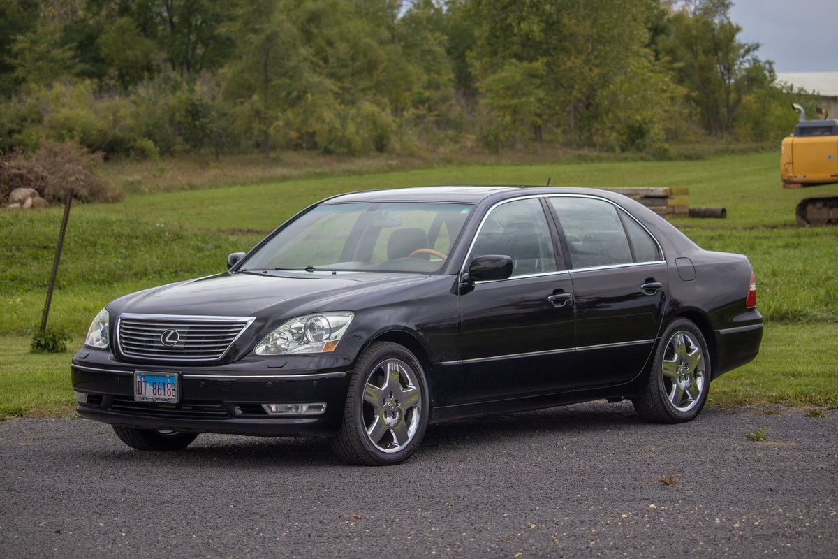 zackpradel's tweet photo. What’s the most luxurious car you’ve driven or ridden in? https://t.co/zWomFtGu2Y