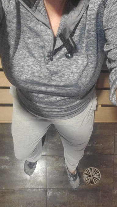 Morning spin. I got about halfway through class and decided my crotch and legs needed a break from that<a href="/tag/hypno"class="tags"><span>#hypno</span></a>