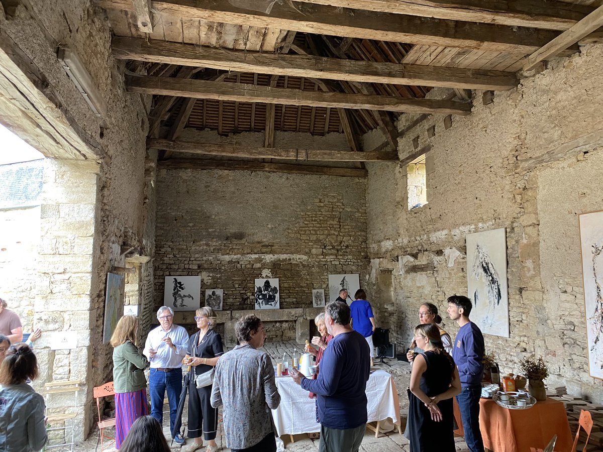 Château et Ferme de Dumphlun, Nièvre-Bourgogne tweet media