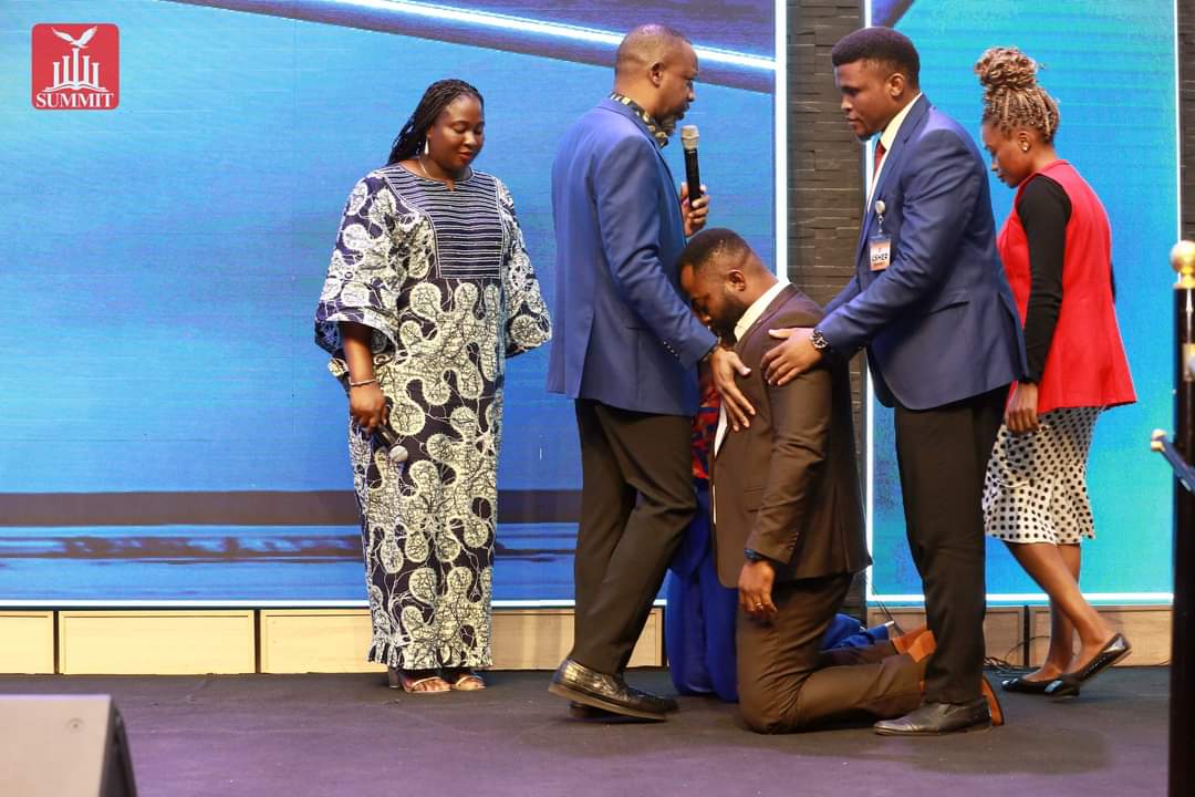 SummitAbuja's tweet photo. Catch the full testimonies on our YouTube channel: https://t.co/Mk8oAXpiqJ.
#Testimonies #GodsFaithfulness #SummitBibleChurch"
#SummitBibleChurch
#SummitBCServices
#SummitBibleChurch
#miracleoverflow https://t.co/yO8HGSS9cK