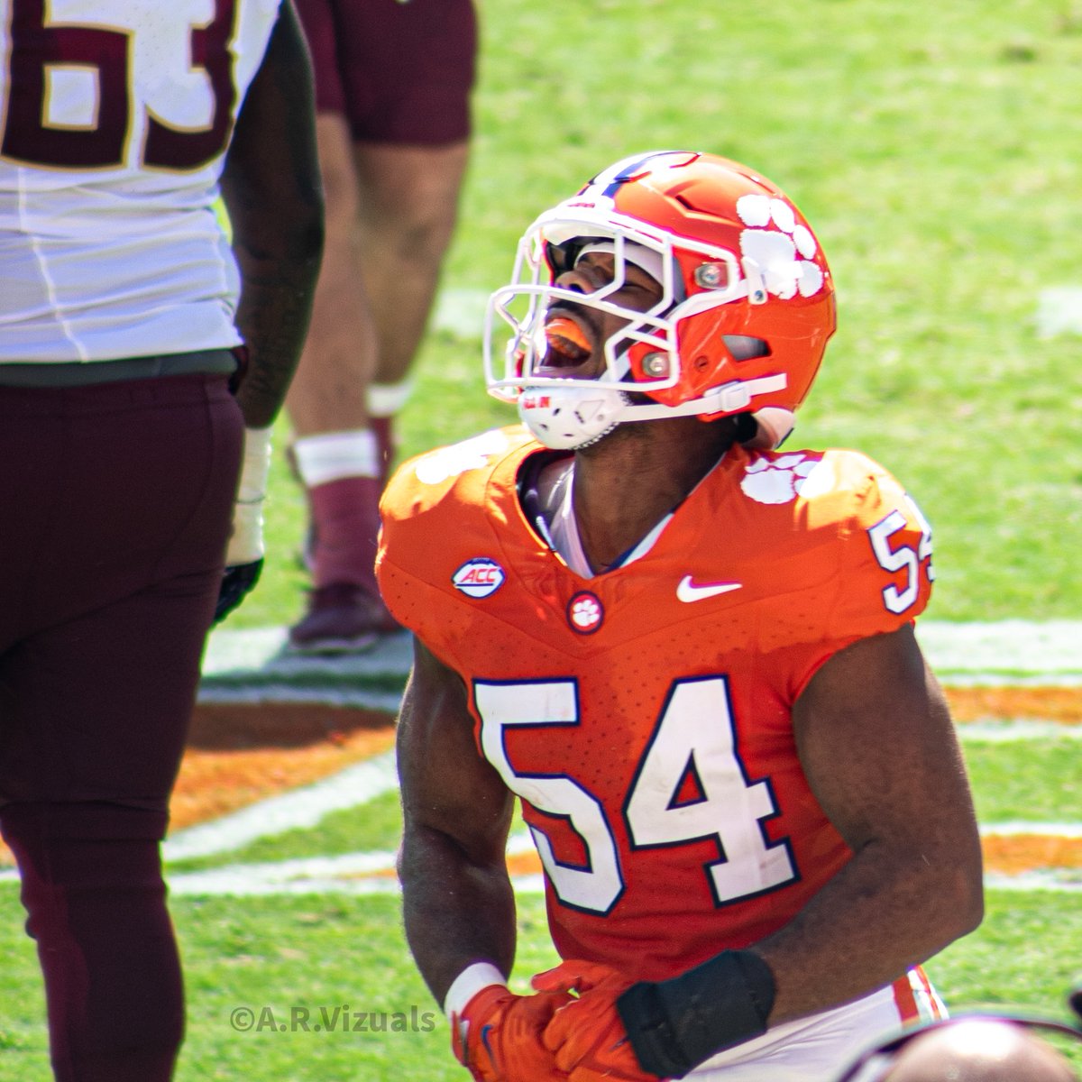 AliseRobinson_'s tweet photo. Shot from the stands, get me on the sidelines &amp; watch what I do📸‼️ 
#Clemson #ALLIN #FSU #FSUFootball #FSUvsCLEM #FSUTwitter #ARVizuals 

https://t.co/JMbvKUBNBs https://t.co/Jr2v4TFaJO