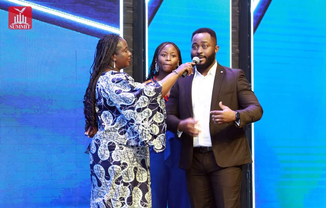 SummitAbuja's tweet photo. Catch the full testimonies on our YouTube channel: https://t.co/Mk8oAXpiqJ.
#Testimonies #GodsFaithfulness #SummitBibleChurch"
#SummitBibleChurch
#SummitBCServices
#SummitBibleChurch
#miracleoverflow https://t.co/yO8HGSS9cK