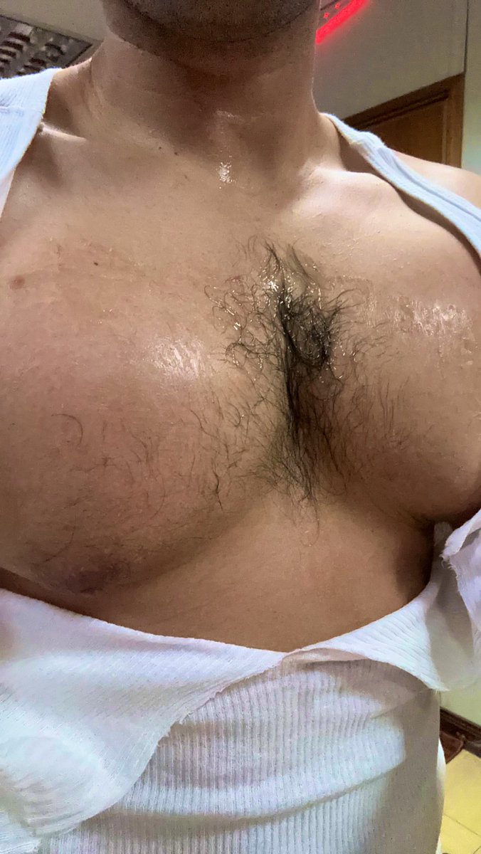 He ripped my shirt so he could cum on my face and tits 🥴🤤