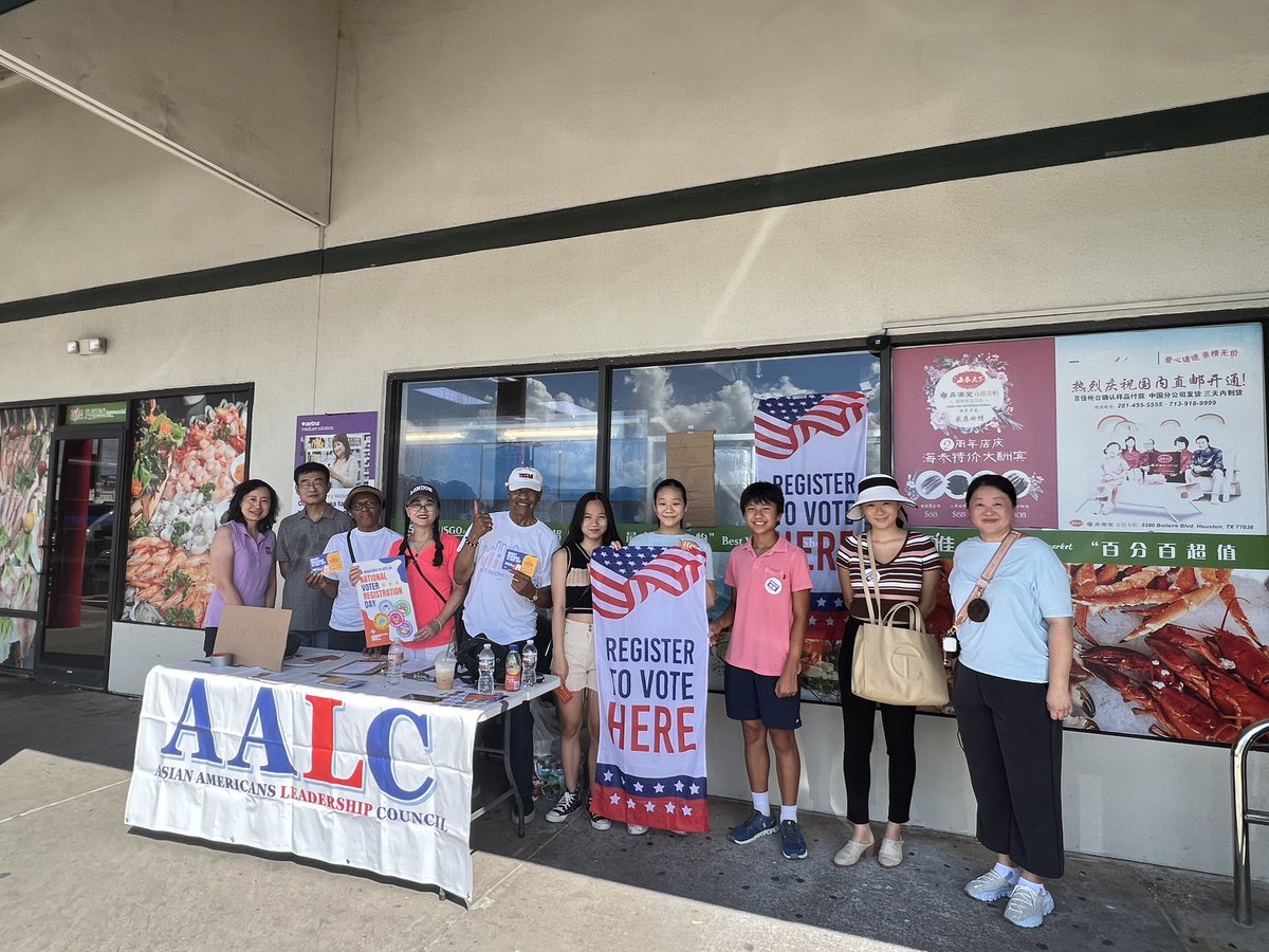 AALC organized voter registration at Jusco Supermarket by Judge Bill Littlejohn and Fatima Benge as our VDVRs and our high school students volunteered encourage store patrons to register to vote. Your vote is your voice! 
#VoterRegistrationDay #AAPIvote