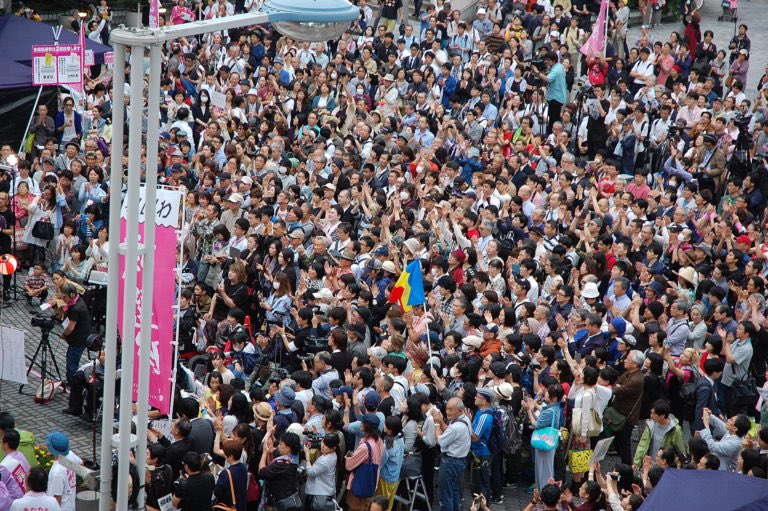 渋谷STOP増税デモ
これくらい集まっちゃうよね？？😁🎵

一人で迷ってる人！
デモは楽しいよ‼️
是非一歩踏み出そう😊