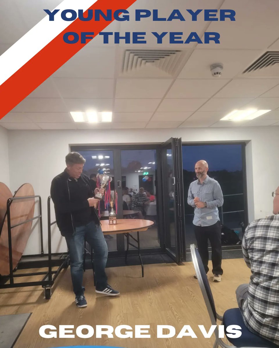 Open age players awards 2023 🦈🏆 Player of the Year - Will Newberry Player Player of the Year - Will Newberry Young Player of the Year - George Davis Thanks to Andy Davis of our sponsor Firecomply for accepting the young player award on behalf of his son