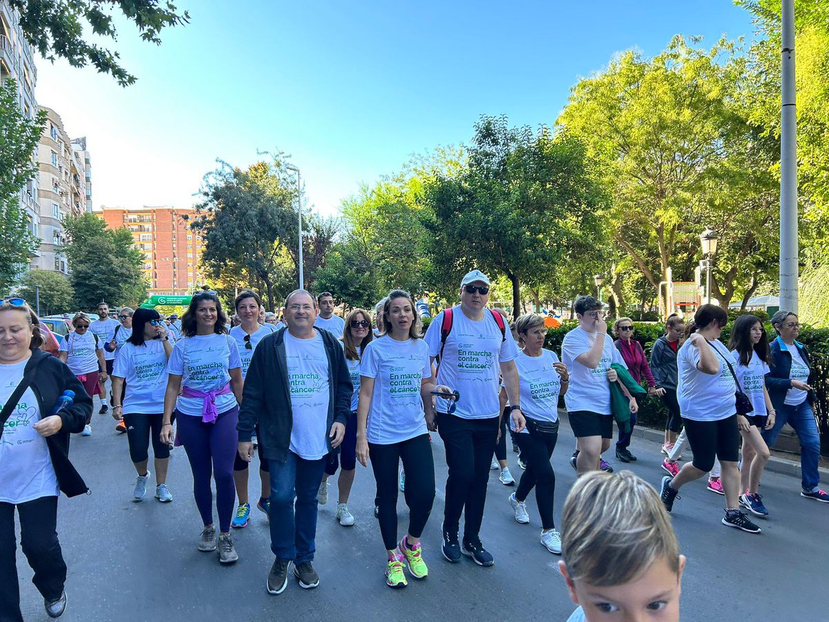 pacopepegarcia's tweet photo. En la III Marcha contra el Cáncer organizada por la AECC de Puertollano, con más 1200 participantes que han caminado por la ciudad como forma de fomentar hábitos saludables y apoyar el trabajo de esta asociación. https://t.co/jviFaWHfrO