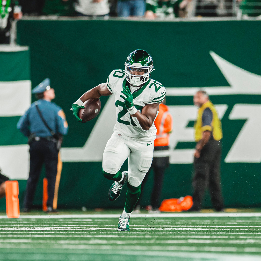 🔑🔑🔑

Keys to the game!

<a href="/DWyattHupton/">David Wyatt-Hupton</a>'s latest piece looks at three areas where tonight's game could be won or lost 🧐

nyjetsinuk.com/content/news/j…