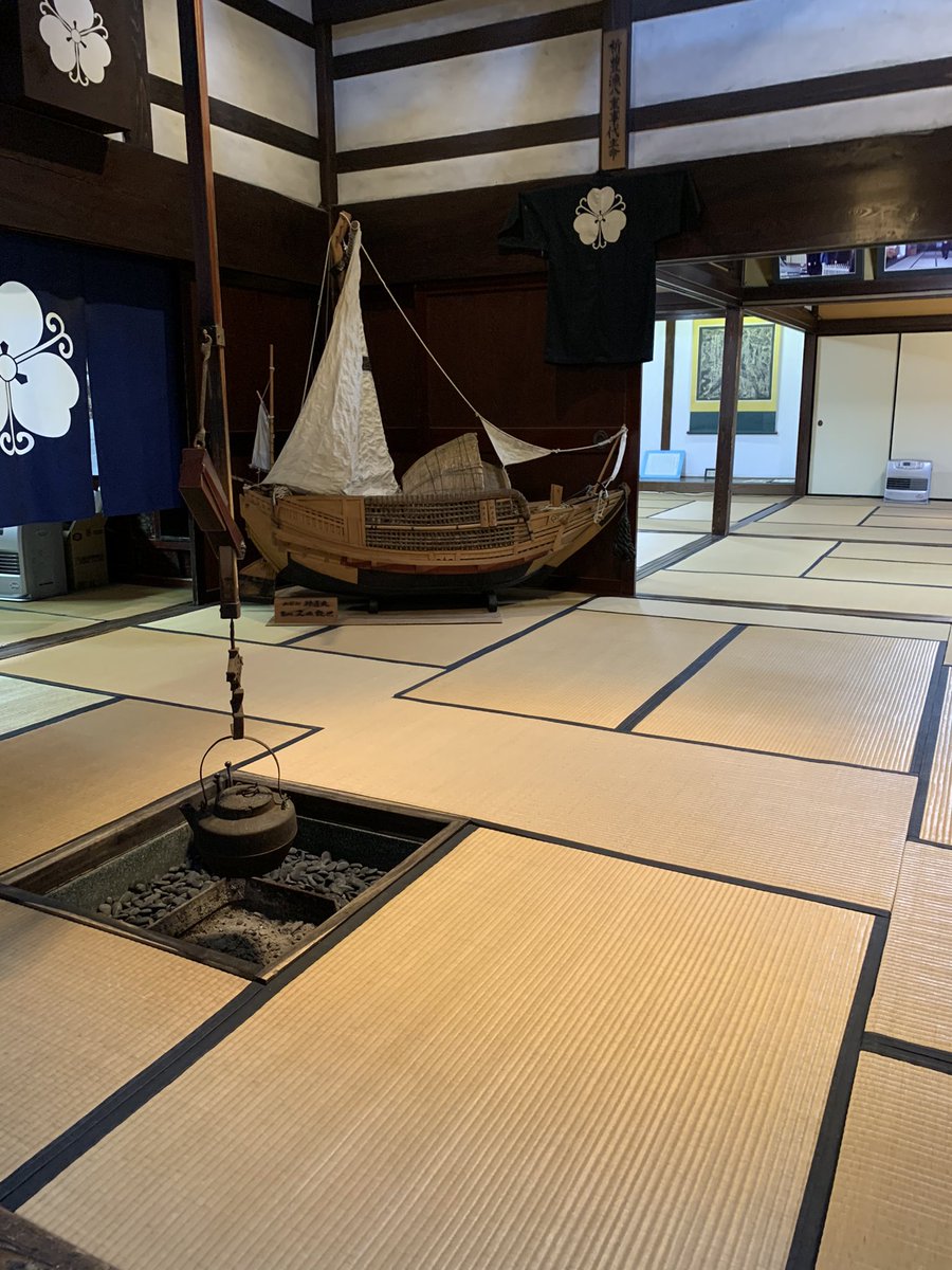 JqcK2's tweet photo. まさに廻船問屋は総合商社である。
海賊と呼ばれた出光佐三の原点。
#宮林家
#馬場家
#森家
#北前船 https://t.co/SmCijQlGwM