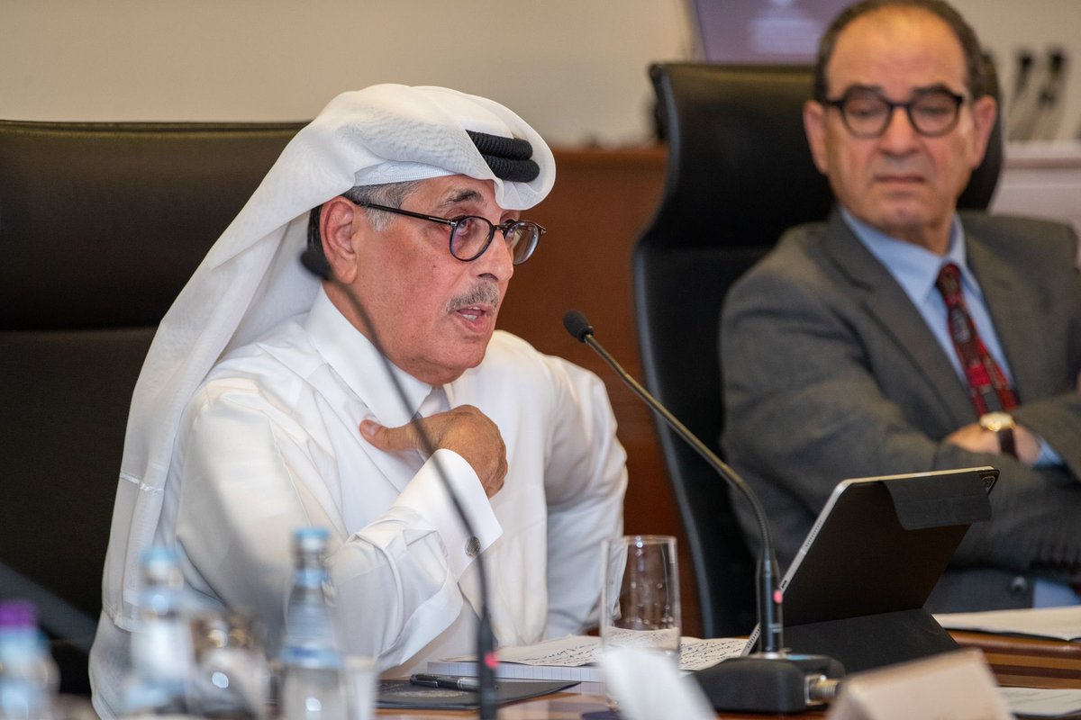 كنت سعيدا اليوم للغاية بالحوار مع عدد من أهم الباحثين والدارسين 
على مائدة مستديرة، كضيف شرف في:
مركز الدراسات الإقليمية والدولية <a href="/CIRSGUQ/">CIRS</a> 
في جامعة جورج تاون  <a href="/GUQatar/">Georgetown University in Qatar</a>  
عن : تمكين اللغة العربية #اللغة_العربية