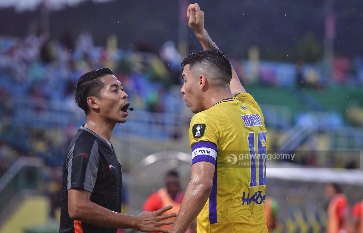 DanialRisma's tweet photo. Makin kuat Linesman ni bertekok kat Darul Makmur.

https://t.co/pZbnqSdntx https://t.co/wgjSYHODVg