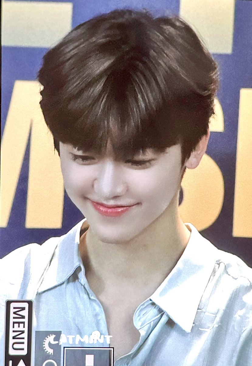 njmhae's tweet image. CAT BREAD