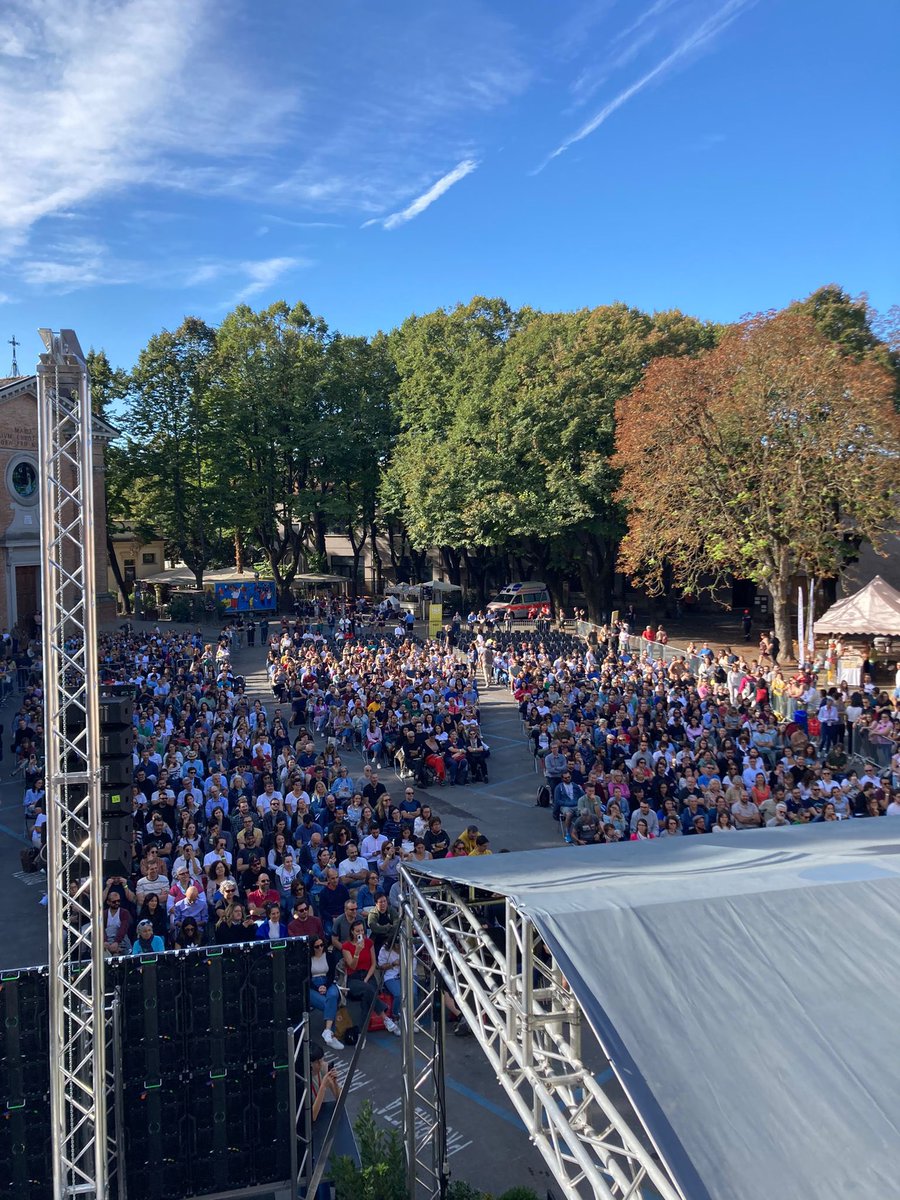 emenietti's tweet image. grazie a tutte e tutti, è stato super 🚀 

@ilpost #talkfaenza