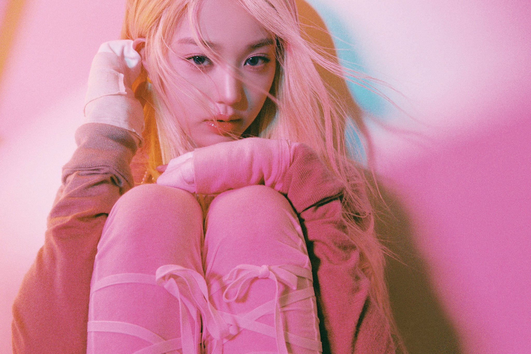 F6y8qzAaIAAcXmD?format=jpg&name=large