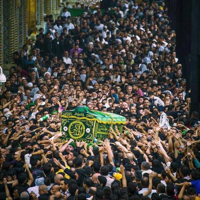 ShiaLady5's tweet photo. Mera salam ho imam Hassan Askari (a.s) par Jin k janaze par rone nahi diya gya, Aur ghar hi apka jaae dafan bana 💔

#شہادت_امام_حسن_عسکریؑ https://t.co/uPEccPmJLW