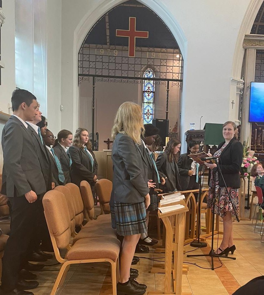 Thank you to the fantastic Mrs James and the <a href="/jubileehigh/">Jubilee High School</a> choir for their performance today for our Mayor! <a href="/JHSMusic2/">JHS Performing Arts</a> <a href="/RunnymedeBC/">Runnymede Borough Council</a> <a href="/BourneTrust/">Bourne Education Trust</a>