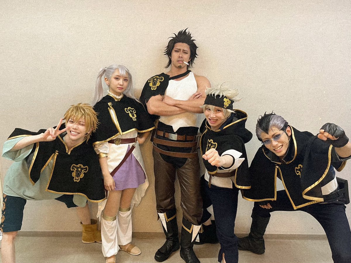 rava_hart's tweet photo. 「ブラッククローバー the Stage」
全13公演、ご来場そしてご視聴いただき
誠にありがとうございました。

この最強なカンパニーだからこそ観れた、あの素晴らしい景色
本当に楽しい日々だった

ヤミ・スケヒロ
俺はこの作品で自分の限界を超えたぞ
ありがとう🚬

#ブラクロ
#ブラステ https://t.co/lqLORJgSCA
