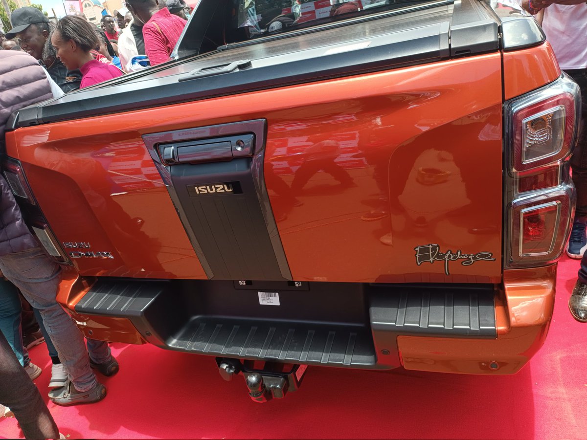 Rotich__'s tweet image. Kipchoge's limited brand