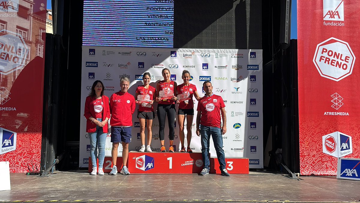 Espectacular mañana en Vitoria en la <a href="/CarrerasPF/">Carreras Ponle Freno</a> enhorabuena a todos los corredores que hoy se pusieron las zapatillas para salvar vidas.