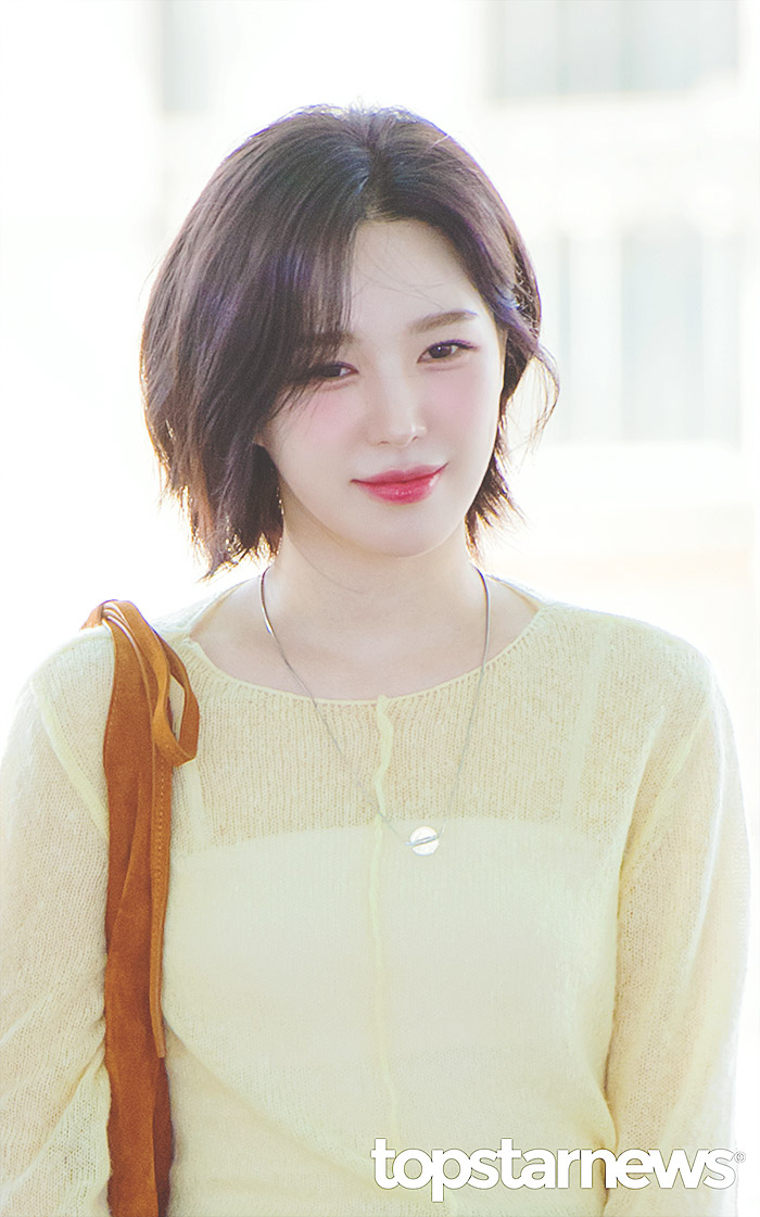 TSN_PHOTO's tweet image. 레드벨벳(Red Velvet) 웬디, ‘레베카에겐 없었던 청순美’ (인천공항출국패션) [HD포토] #웬디 #레드벨벳 #RedVelvet #인천공항 #출국 #입국 #프리뷰 topstarnews.net/news/articleVi… &amp;lt;- Original Photo