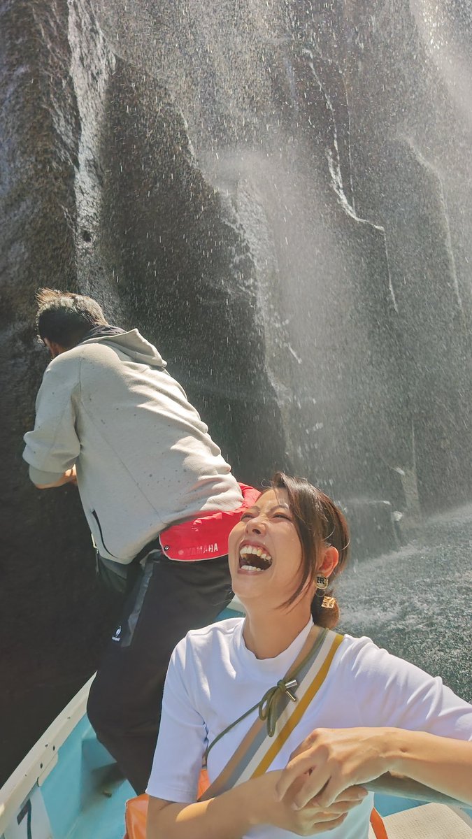 macho___dragon's tweet photo. #ゆきこhr
#高千穂峡
滝に向かって邁進！！ https://t.co/OOlFDbRlda