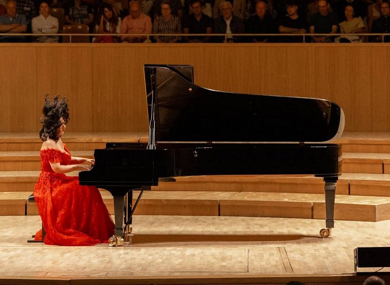 Crítica / Khatia Buniatishvili, buscando su propia identidad - por Juan Berberana
ritmo.es/auditorio/crit…