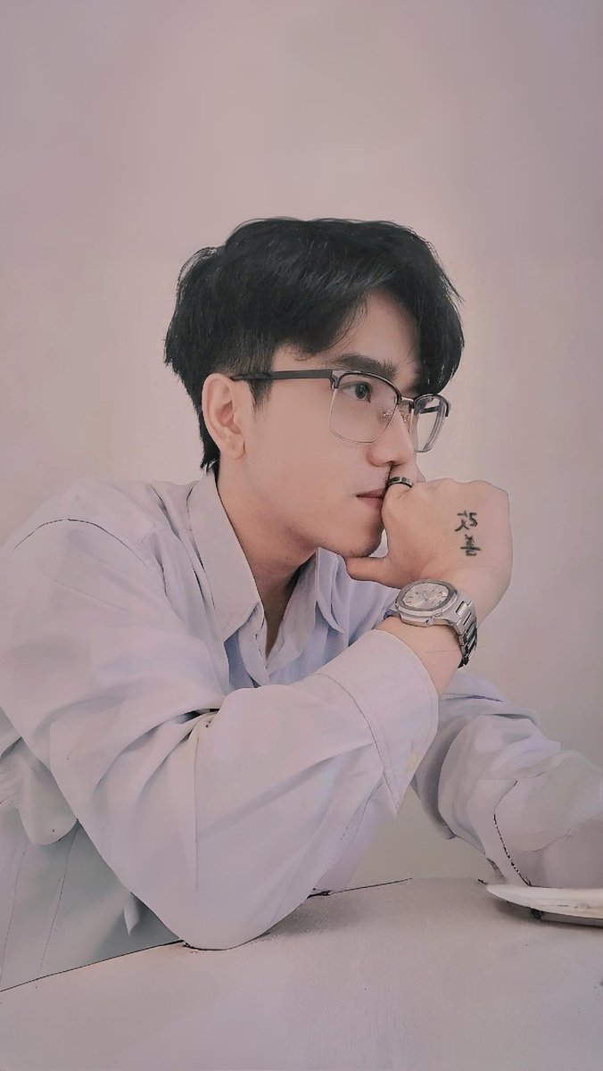 Han (@han_xvii_) on Twitter photo 