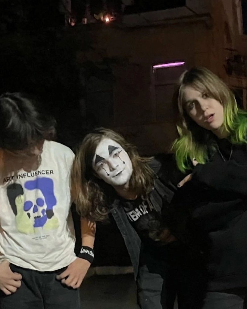 сайленс (@t00mhet) on Twitter photo 