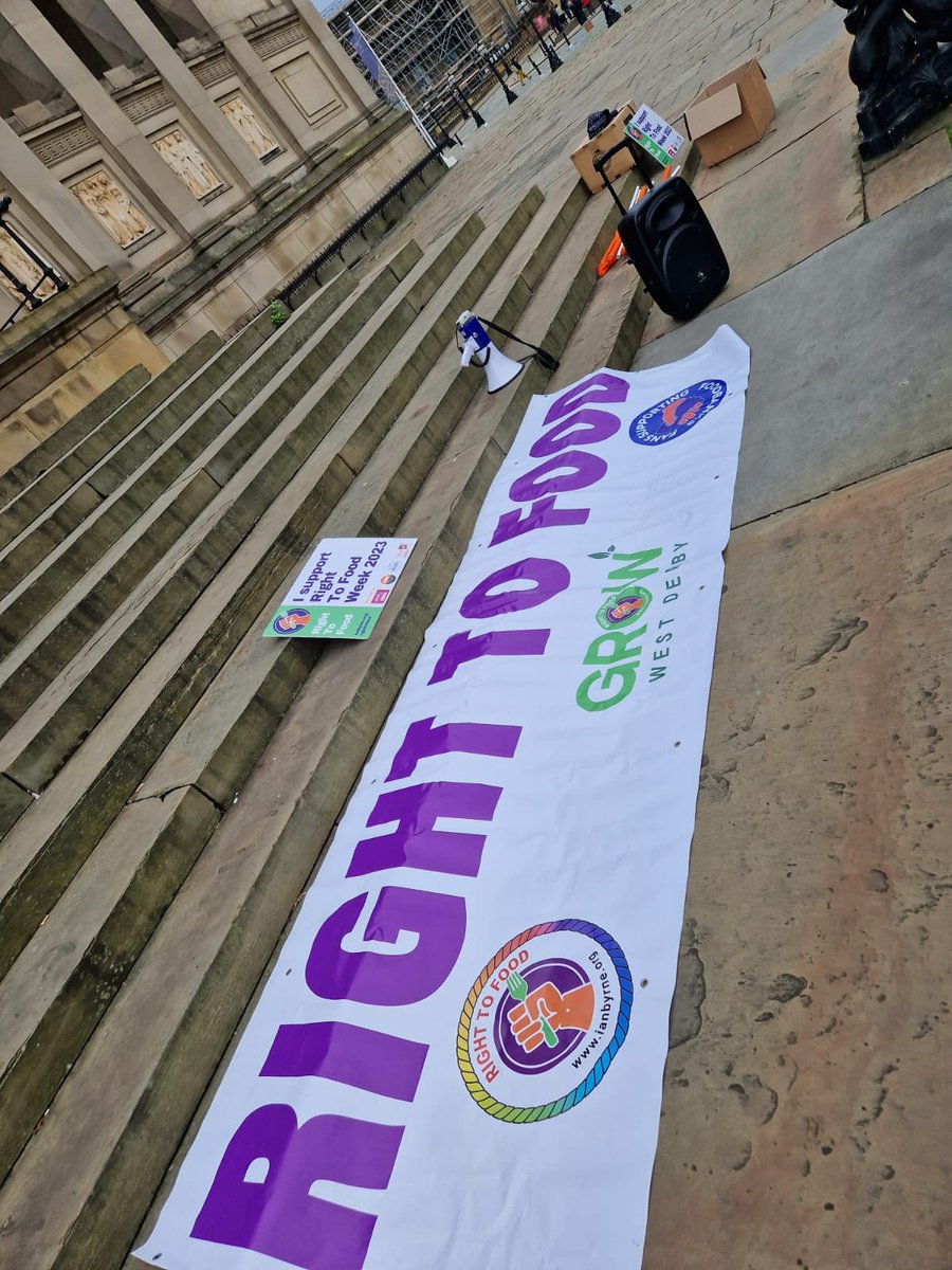 CwuWamc's tweet photo. A great day of camaraderie supporting #RTFWeek2023.
The message is clear, we will not stop until #RightToFood is enshrined in law @CWUnews @DaveWardGS @DavefcKelly @IanByrneMP @billyliar9 @Parso64 @NWCWU @RedRosa91940184 @ya_ma_on_toast_ @LifeinPhotosJen https://t.co/YBOzVJYKqE