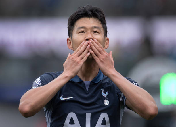 FUTMilkydinho's tweet image. If Heung Min Son scores today in the NLD I'll give away 2,800 FC points all you have to do is

Like, Retweet and follow @FUTMilkydinho 🔥

Winner will be drawn tonight on stream
(Twitch - Milkydinho)

#EAFC24 #FC24