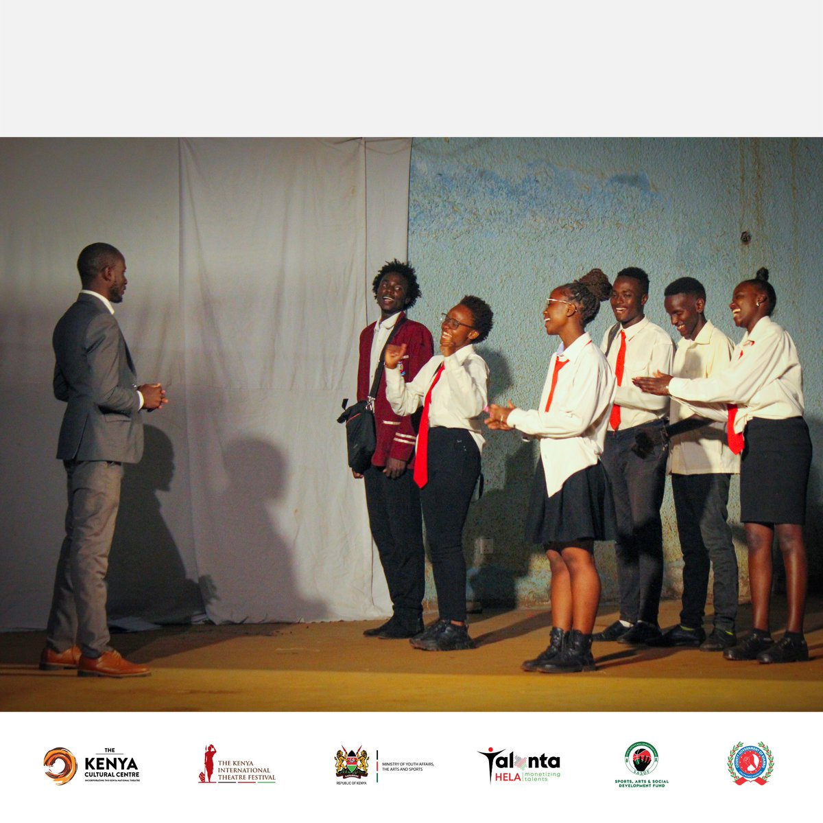 kitfest_ke's tweet photo. Yesterday was amazing 🎭 We were entertained by Ndumberi Top Artists and Generation Prime Entertainment at the Kiambu Town Social Hall, nothing but pure bliss.
@CultureCentreKE
#CountyTheatreFiesta
#TalantaHela
#KITFest2023
#TwendeTheatre
#MOYASA
#SASDF
#MMSAdvocates https://t.co/YEM5m42AO7