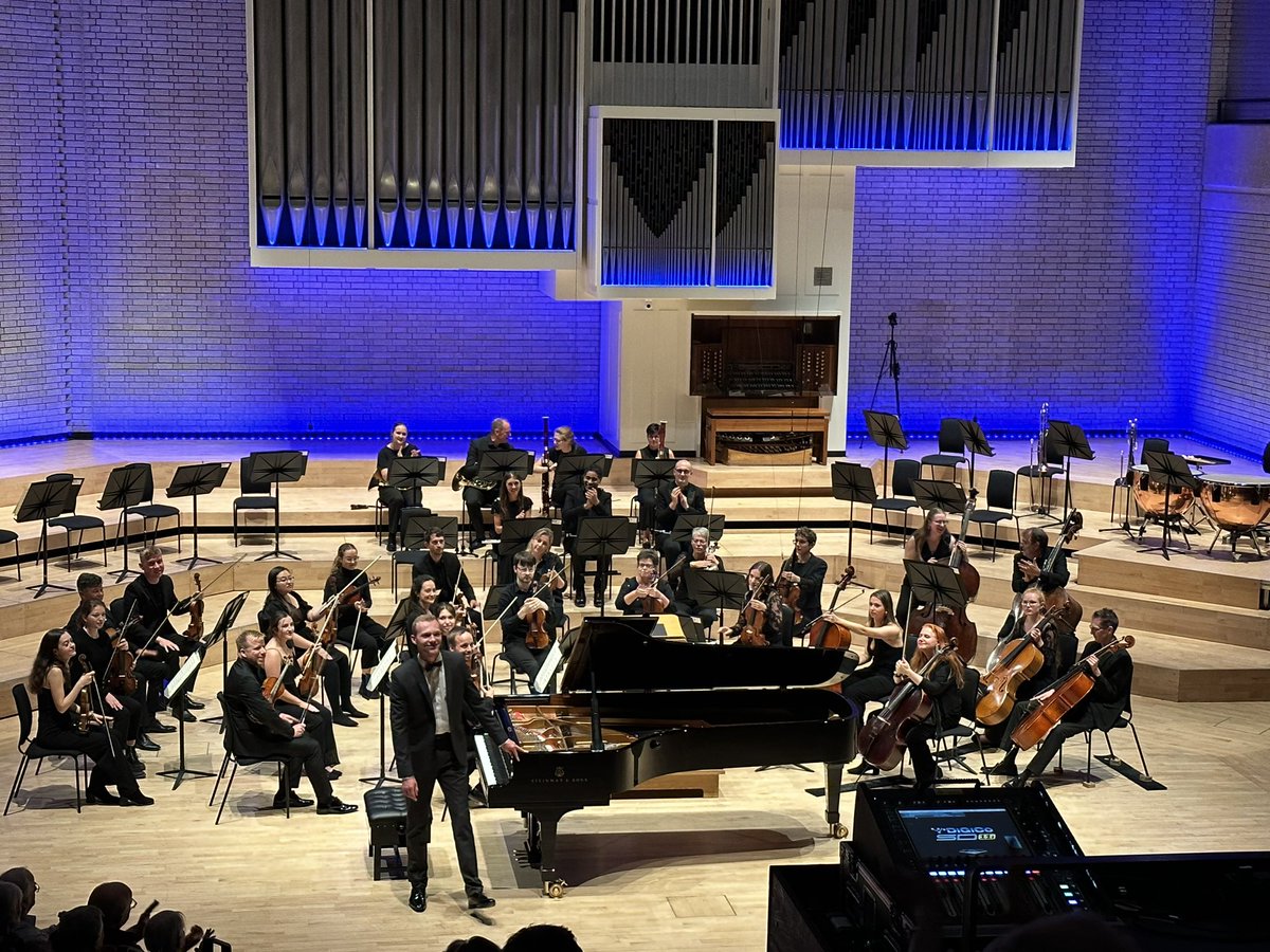 AdamSwayne's tweet image. Thank you @MancCamerata and @zajaconductor for a super concert, and a big bravo to @rncmlive pianist @ethansgillespie for consummate musicianship in Mozart K488. Feeling nicely inspired for the new term now! 🤩