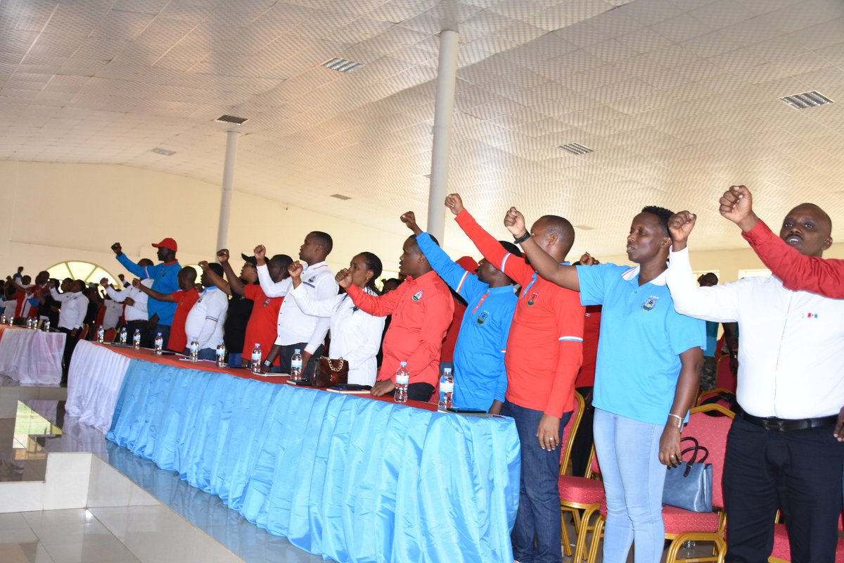 RpfGatsibo's tweet photo. Mu cyumba cy'Inama cya East Gate hotel hateraniye inama y'Ubukangurambaga y'abanyamuryango ba @rpfinkotanyi  yateguwe na Komisiyo y'Imiyoborere myiza ku rwego rw'Intara ikaba yitabiriwe n'inzego zitandukanye z'Umuryango mu turere tugize Intara y'Iburasirazuba @EasternRpf https://t.co/NQ9xGnS40B