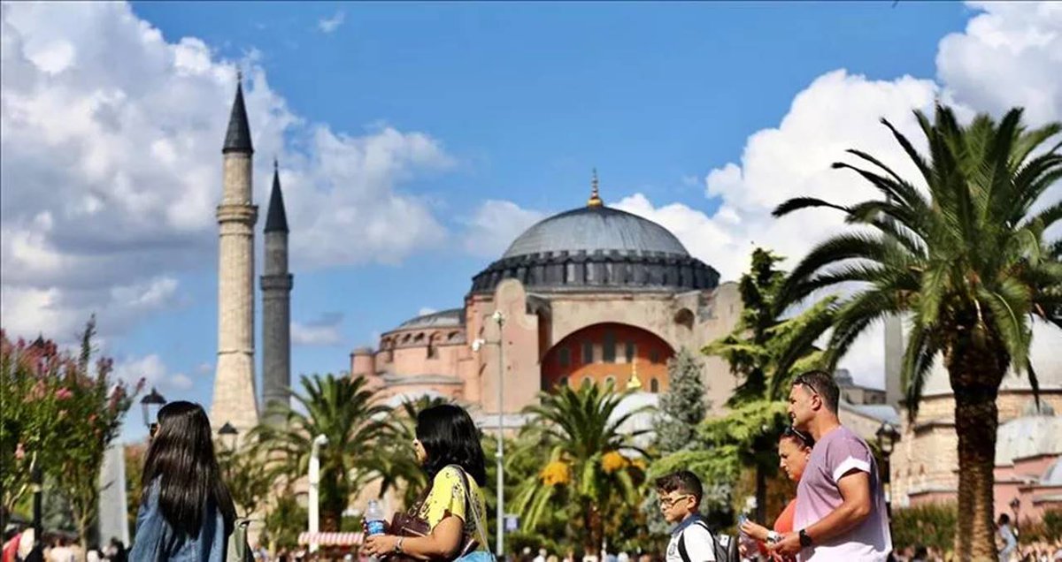TvDurak's tweet photo. Mega kentte ilk 8 ayda 11 milyondan fazla ziyaretçi ağırlandı
https://t.co/xIw7bFsgAw
#istanbul #ağustosayı #yabancıziyaretçisayısı #kültürveturizmbakanlığı #megakent https://t.co/kfwv8hkWdy