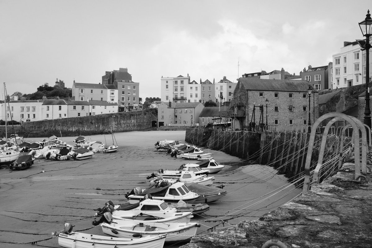 Diannesimages's tweet photo. Visit to Tenby. Such a picturesque town. 
#tenby #tenbyharbour #travelphotography #fujifilm #fujifilm_xseries #travelling #photograghy #Wales https://t.co/BYpzsZNFf4