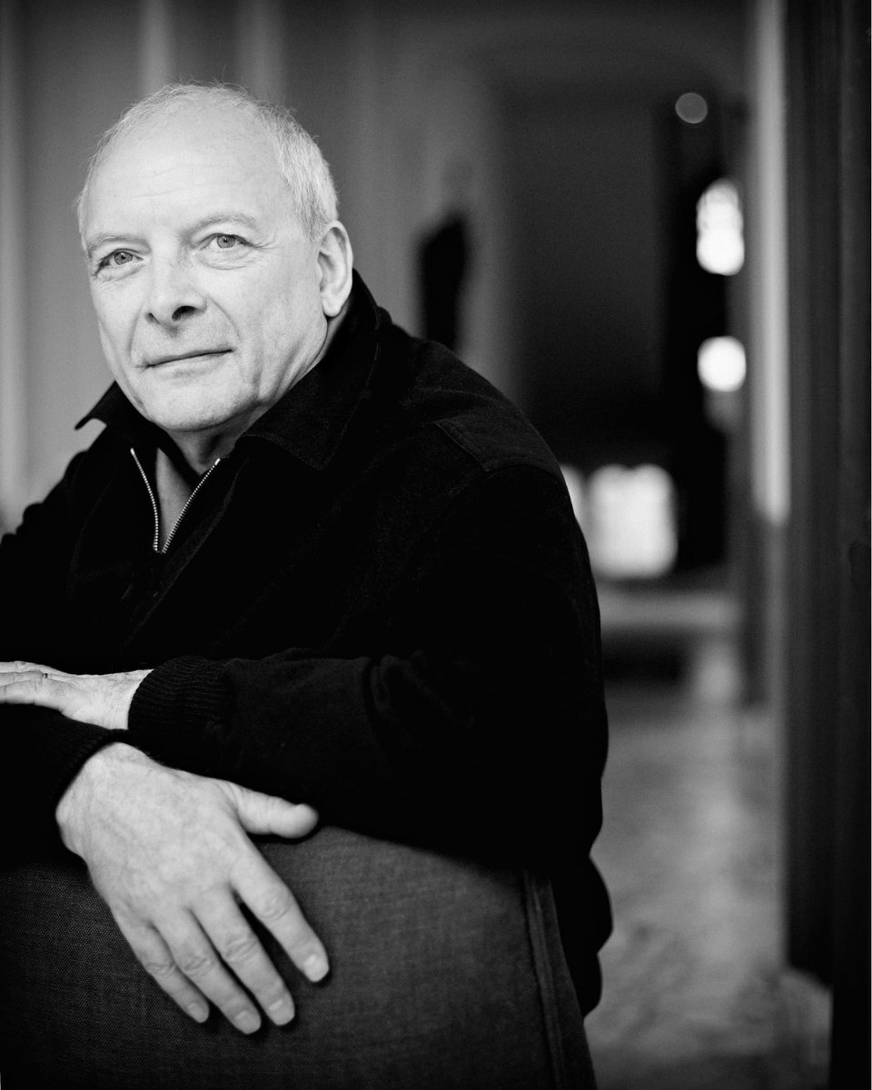 As we celebrate our 50th Anniversary season, we remember today, on the anniversary of his death, our founder Christopher Hogwood: conductor, player, musicologist and – above all – a leading figure in the early music revival who truly changed the musical world.