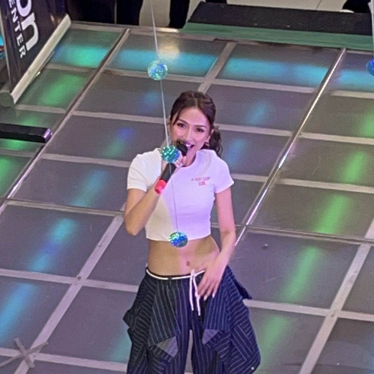 jemnie_'s tweet photo. @bernardokath Hi 👋 https://t.co/zhw8bx7buC