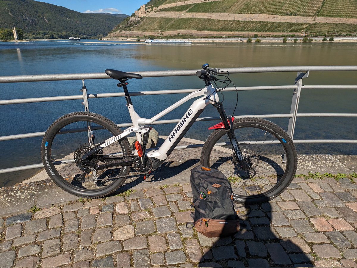 Smol Biketour nach Bingen

#bike #mtb #biketour #emtb #ebike #haibike #bingen