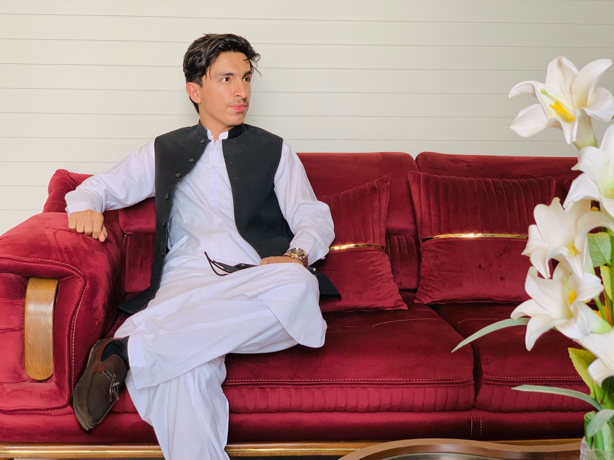 Khpala پشتو Laka Da مور Osatai
Khpala حیاء Laka Da خور Osatai
#PashtunCultureDay ❤