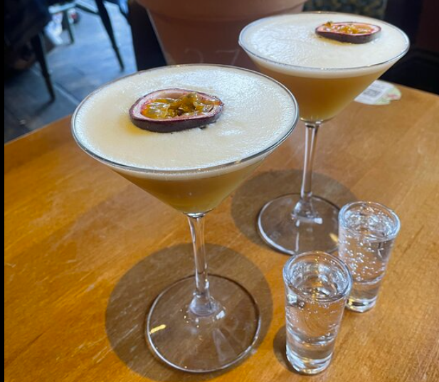 PottingShedBev's tweet image. 🎉October Offer - Need a place to party ? 🎉

-Friday 6th and Saturday 7th of October we are offering our Upstairs Function room for free with no min spend.

-Email sales.beverley@pottingshedbar.com for more info and to get booked in !🥂

#Party #FunctionRoom #Beverley