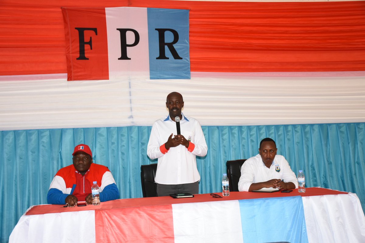 RpfGatsibo's tweet photo. Atangiza iyi nama , chairman w'Umuryango FPR Inkotanyi mu  Karere ka Gatsibo @richardgasana yashimiye uruhare rw'Umuryango mu iterambere ry'imibereho myiza y'abaturage asaba abanyamuryango Kwitegura neza gahunda y'ibikorwa biri imbere @rpfinkotanyi @EasternRpf https://t.co/viXwUjVZ7a