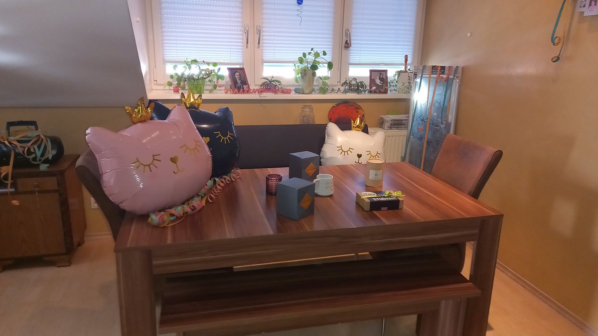 Gin-ny🥃 tweet media