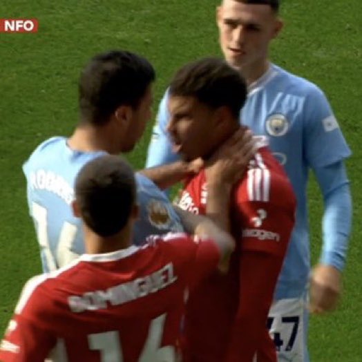 Agbonlahor on Casemiro's red: "Casemiro should be arrested and disciplined."

Agbonlahor on Rodri's red: "Gibbs-White was acting."

🤡